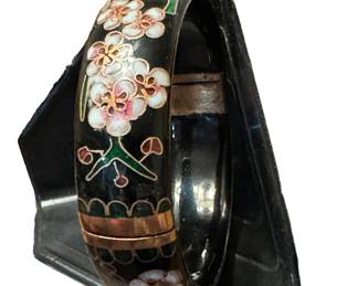 Heavy enamel bracelet 