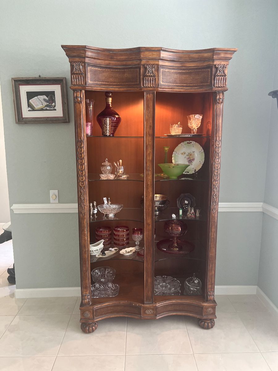 50 Off Grand Pointe East Estate Sale by... starts on 5/25/2024