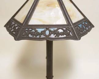 1001	PANELED SLAG GLASS TABLE LAMP, APPROXIMATELY 20 1/2 IN HIGH

