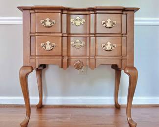 QUEEN ANNE STYLE BLOCK FRONT LOW BOY TABLE - TWO DRAWERS - CARVED SHELL DETAIL - SIDE TABLE