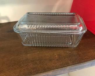 Refrigerator dish