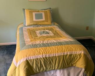 Twin Mattress & Adjustable Scissor Frame