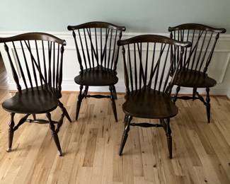 Dropleaf Dining Room Table w/2 Leaves & 4 Chairs Set (Can be purchased separately)