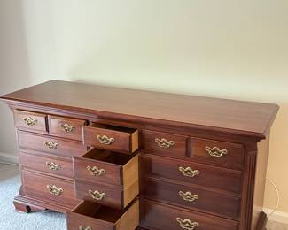 Thomasville 9 Drawer Long Dresser