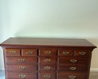 Thomasville 9 Drawer Long Dresser
