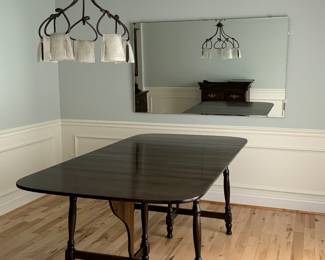 Dropleaf Dining Room Table w/2 Leaves & 4 Chairs Set (Can be purchased separately)