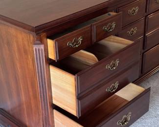 Thomasville 9 Drawer Long Dresser