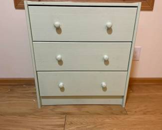 3 DRAWER DRESSER