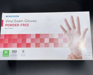 Vinyl Exam Gloves Powder Free  100 Gloves