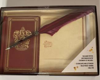 Harry Potter Gryffindor Desktop Stationery Set