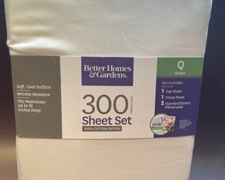 Better Homes and Gardens 300 Sheet Set