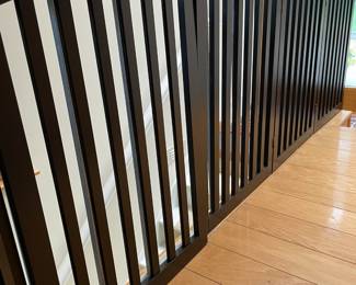 Bonnio Gates Open Long Side Views