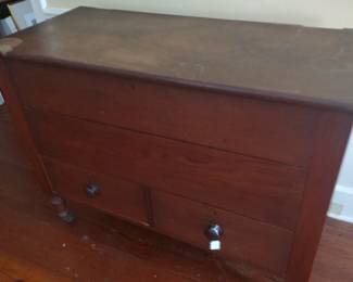 Solid walnut lift top blanket chest with drawers and turned Sheraton feet, circa 1825, likely North Carolina origin