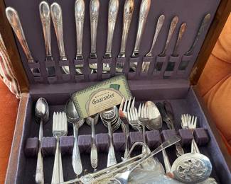 Silver plated flatware set