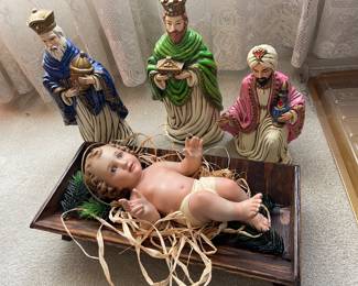 Large baby Jesus, and three wisemen
