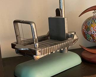 Awesome vintage cheese / butter cutter 