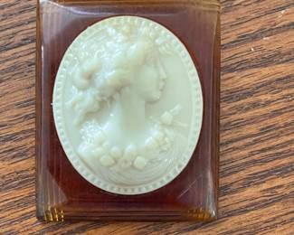  Bakelite cameo brooch