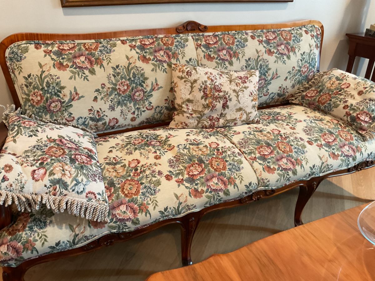 HILLTOP ESTATE SALES by Kathy & Valerie... starts on 5/31/2024