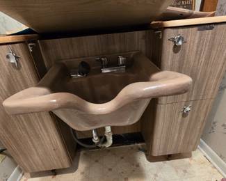 MID CENTURY SALON SINK & WORK STATION