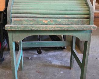 ANTIQUE OAK CHILDS ROLLTOP DESK