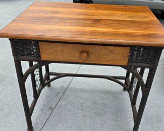 ANTIQUE WICKER & WOOD DESK
