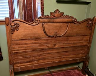 ANTIQUE BED 