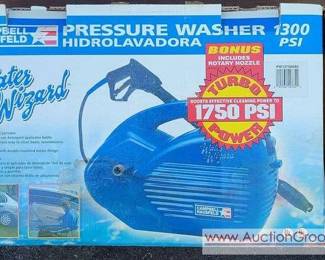 Campbell Hausfeld Pressure Washer. 1300 PSI