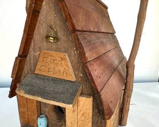 Primitive birdhouse