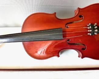 Viola 1 and bow