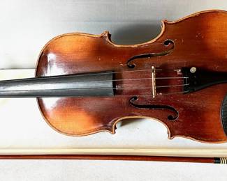 Viola 2 and bow