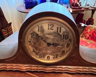 Bulova mantle clock
