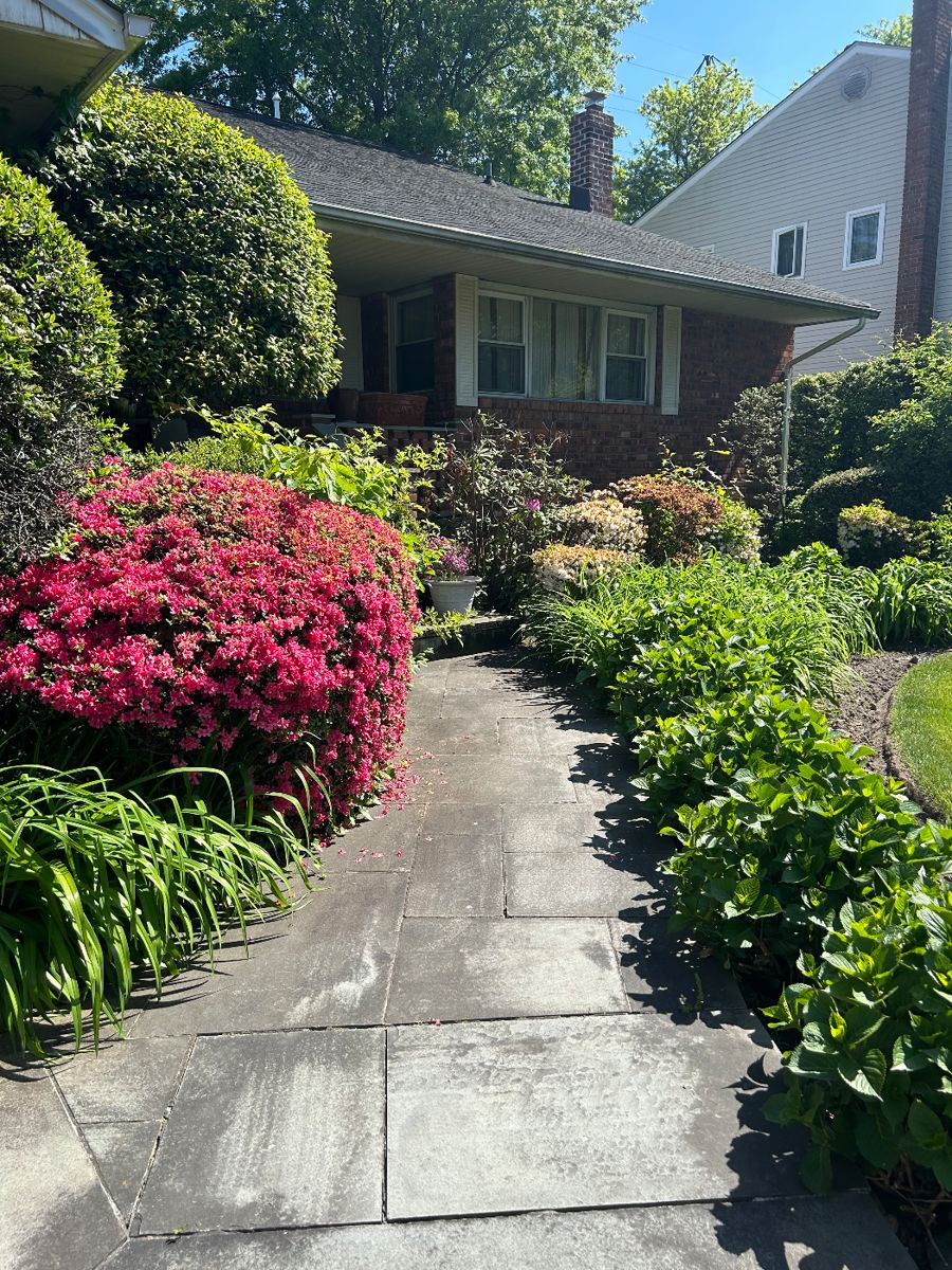 'A RED TAG SALE WOODMERE ESTATEANTIQUESJEWELRY... starts on 5/26/2024