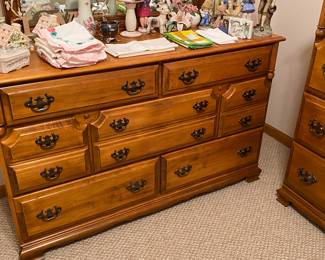 Dresser Chest 