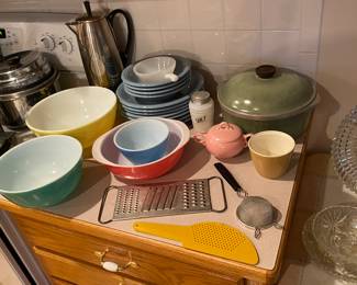 Pyrex, Pots and Pans