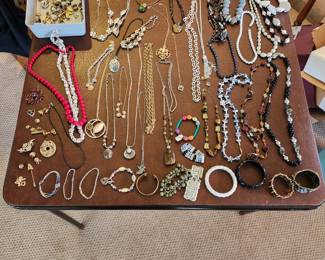 Table full of jewlry
