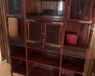 Wall storage oriental inspired 