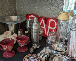 Barware : mixers, nice top hat ice bucket, BAR sign etc