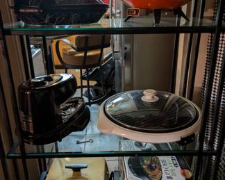 Electric tabletop wok, grill, Presto Pizzazz oven...