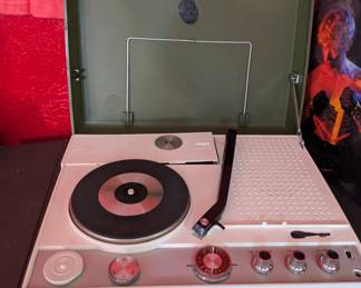 Vintage Unisonic portable radio and record player