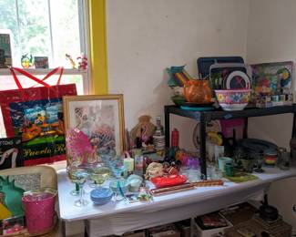 Summer / island decor and tableware