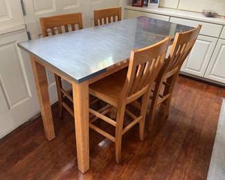 Metal Top Bar Table with Stools