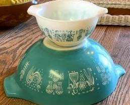 Pyrex mixing bowls