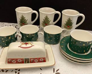 Sakura Galaxy And Charlton Hall By Kobe Holiday Dishes