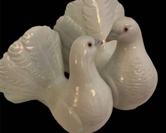 Lladro Porcelain Wedding Doves