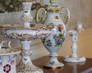 Queen Victoria herend porcelain 