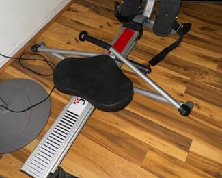 Gym equipment, rowing machine