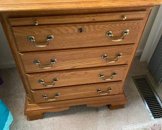 Kincaid End Table $ 120.00