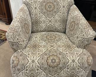 Living Room Chair - excellent condition