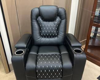 NEW power recliner
