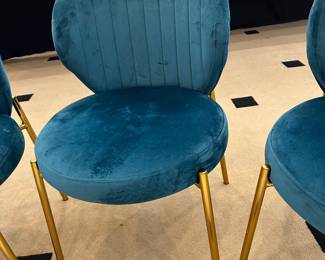 LOVE these velour chairs